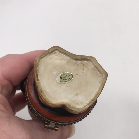 Vintage Penguin Porcelain Dressed in his Holiday Woolly’s Trinket Jar 4.25” Tall - Picture 7 of 7